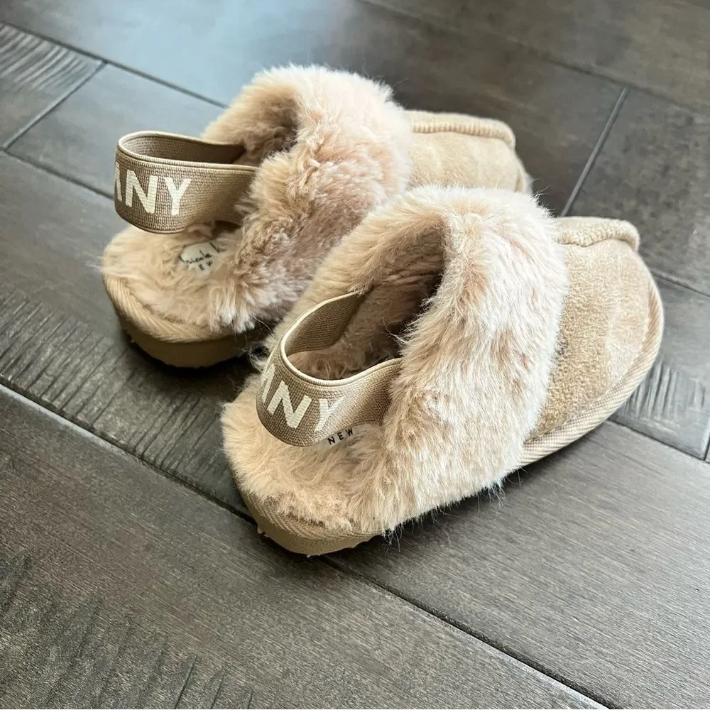 Nicole Miller New York Fur Lined Clog Slippers Boots 9 Tan Brown Strap